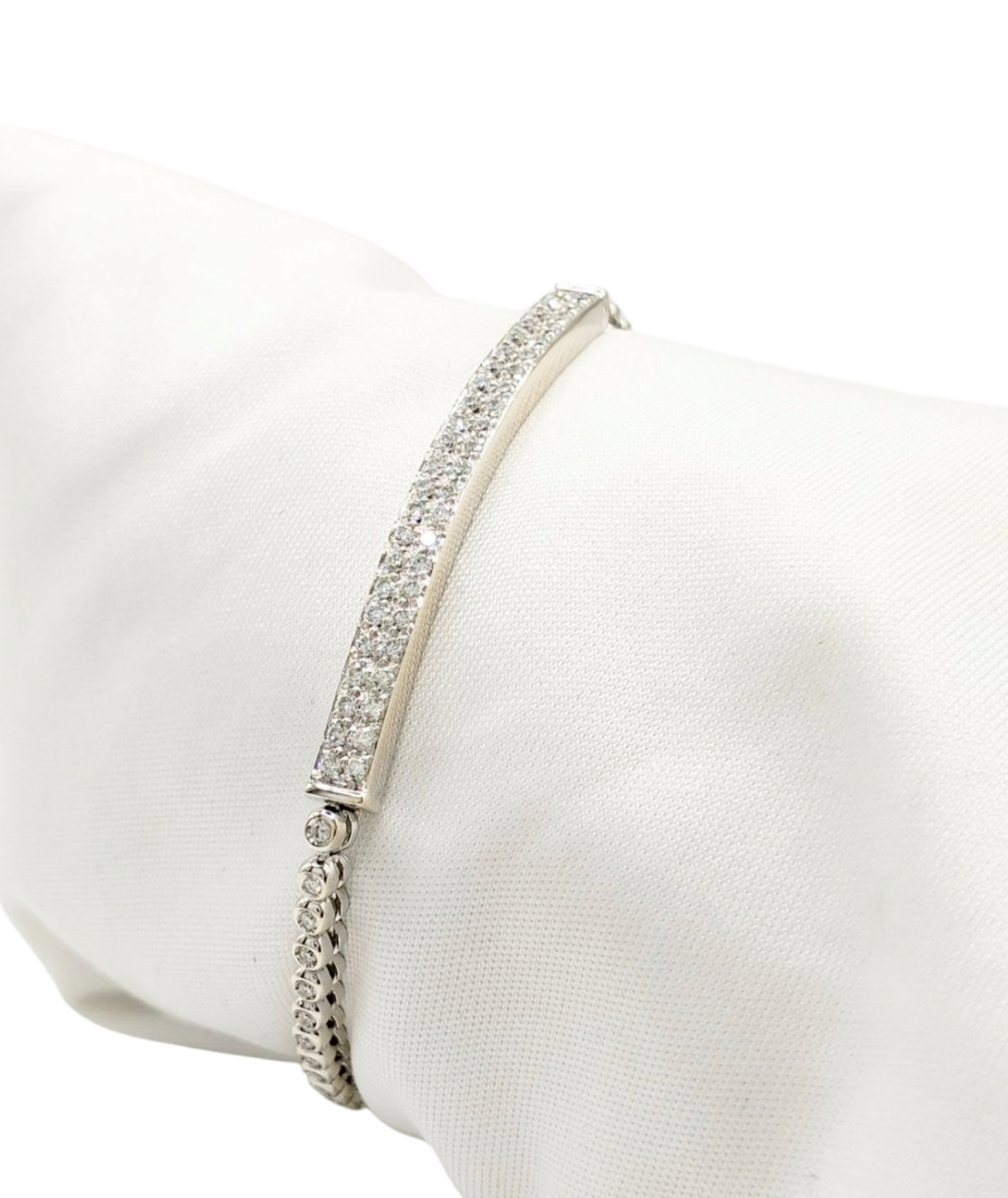 Bracciale tennis oro bianco e diamanti naturali 3.20ct