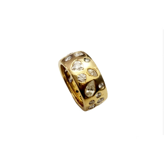 Anillo fantasía oro amarillo 18k con diamantes naturales varios tamaños y formas 4ct