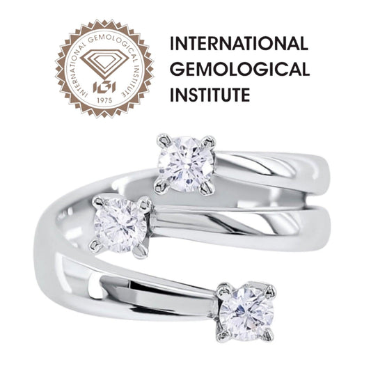 Anillo trilogía, diamantes naturales de 0,45 ct certificados IGI D IF