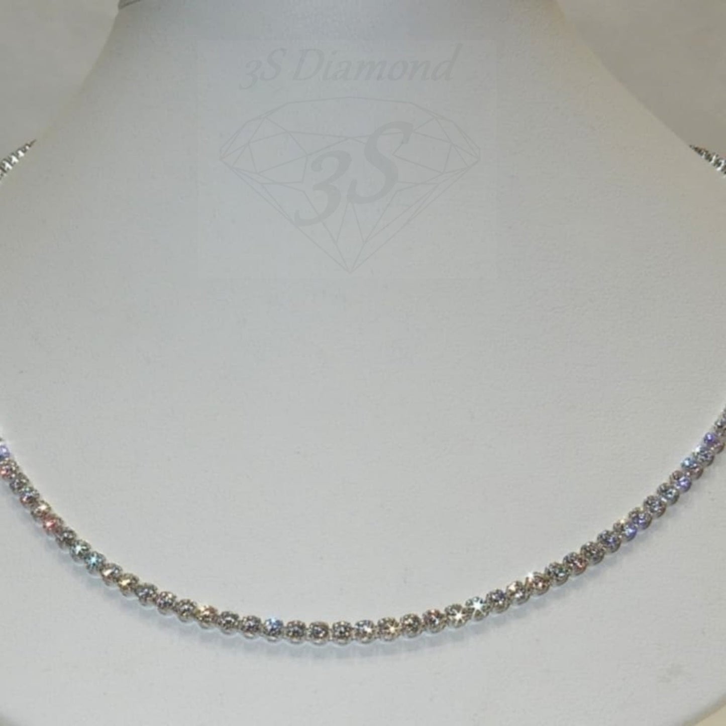 Collar de tenis de oro de 8 quilates y diamantes naturales