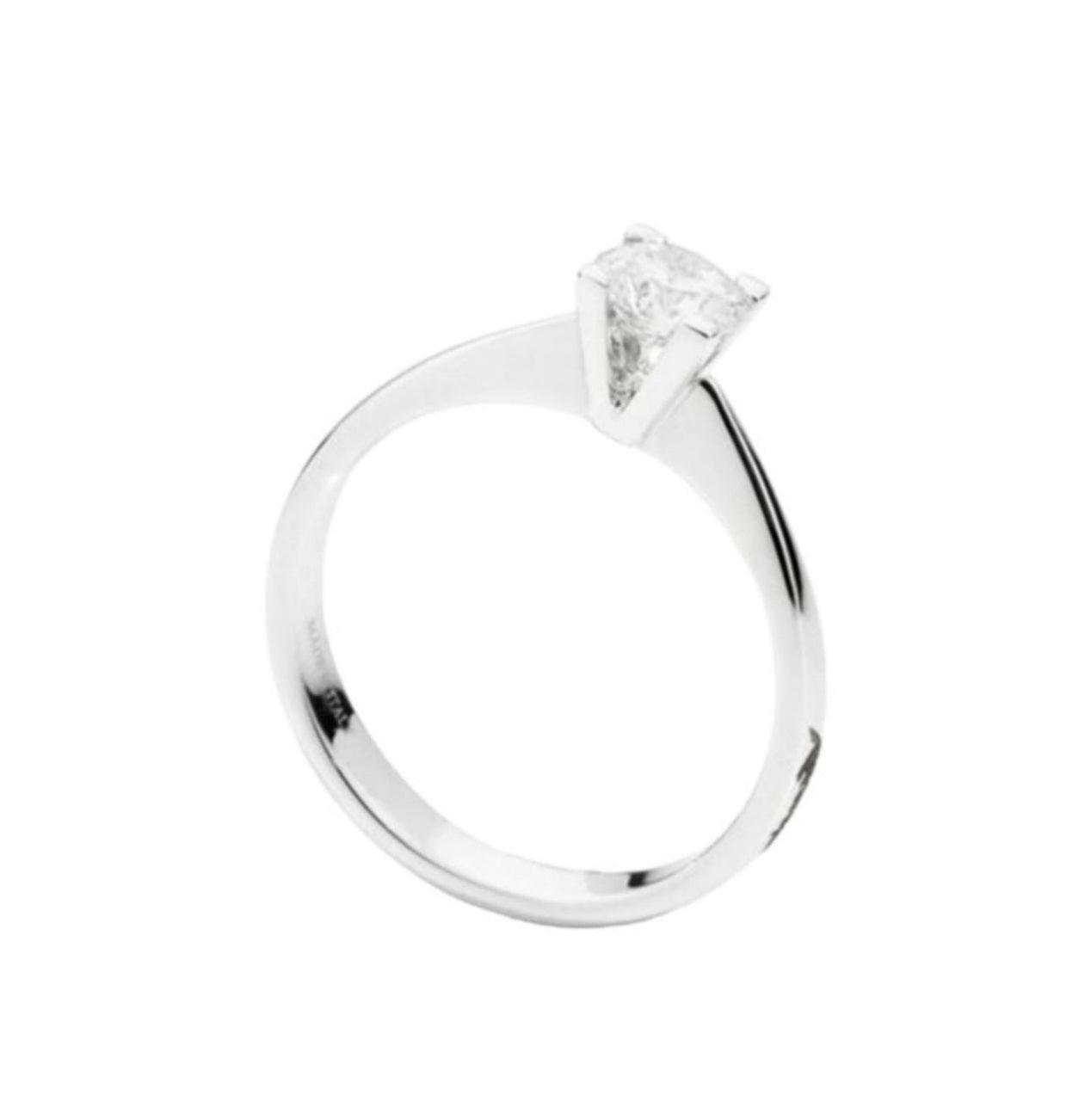 Anello solitario diamante naturale  0.50ct certificato IGI D IF