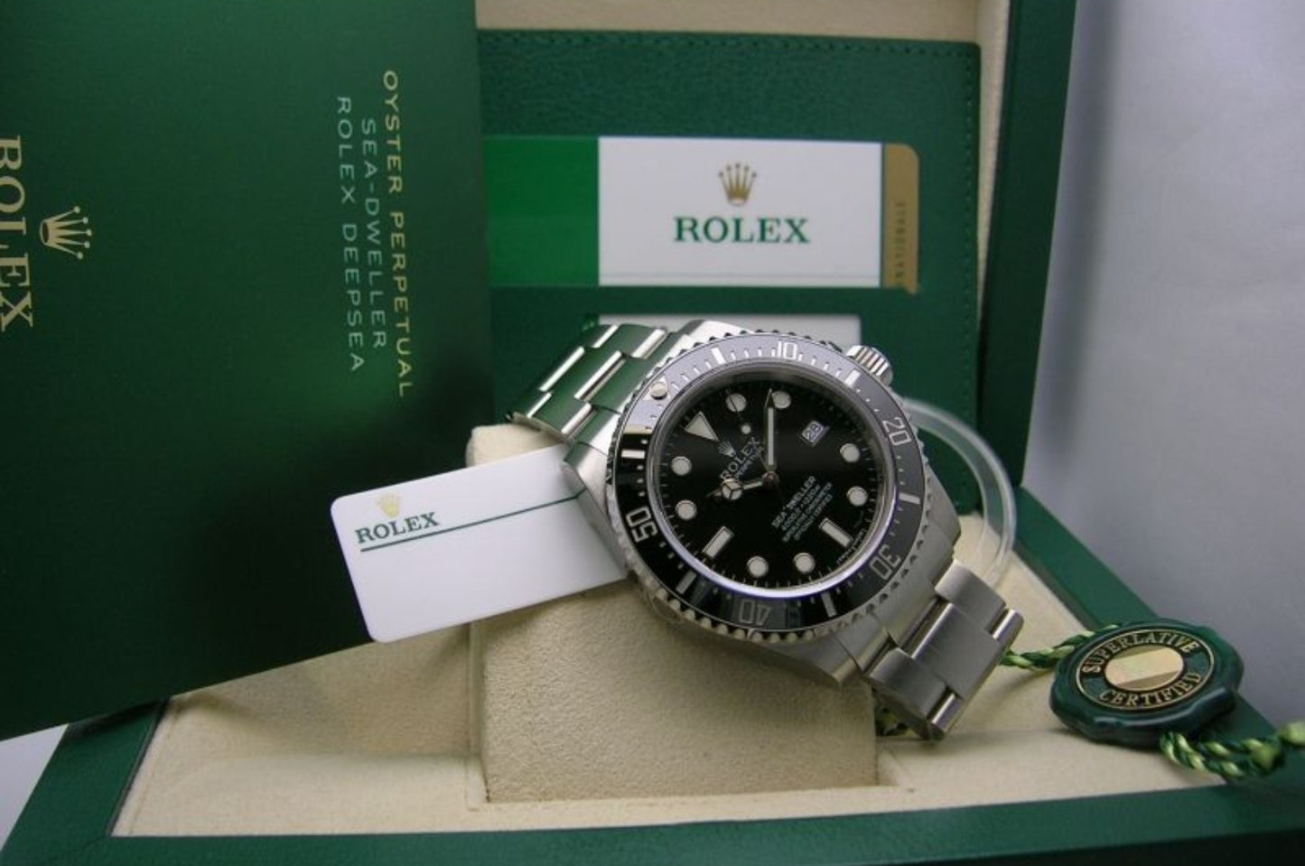 Rolex Sea-Dweller 4000
Rolex 116600