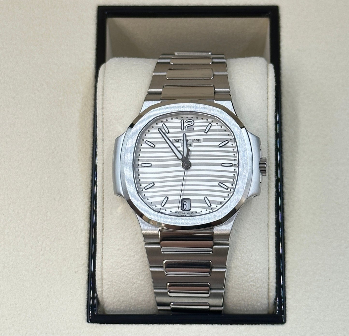 Patek Philippe Nautilus 7118/1A-010