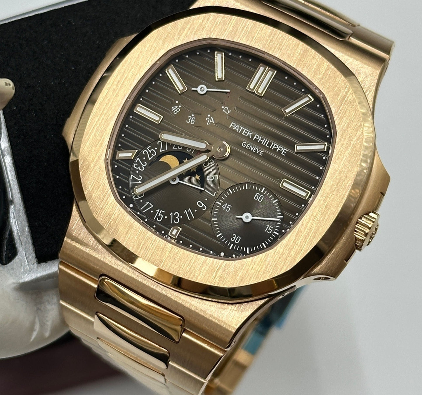 Patek Philippe Nautilus 5712/1R-001