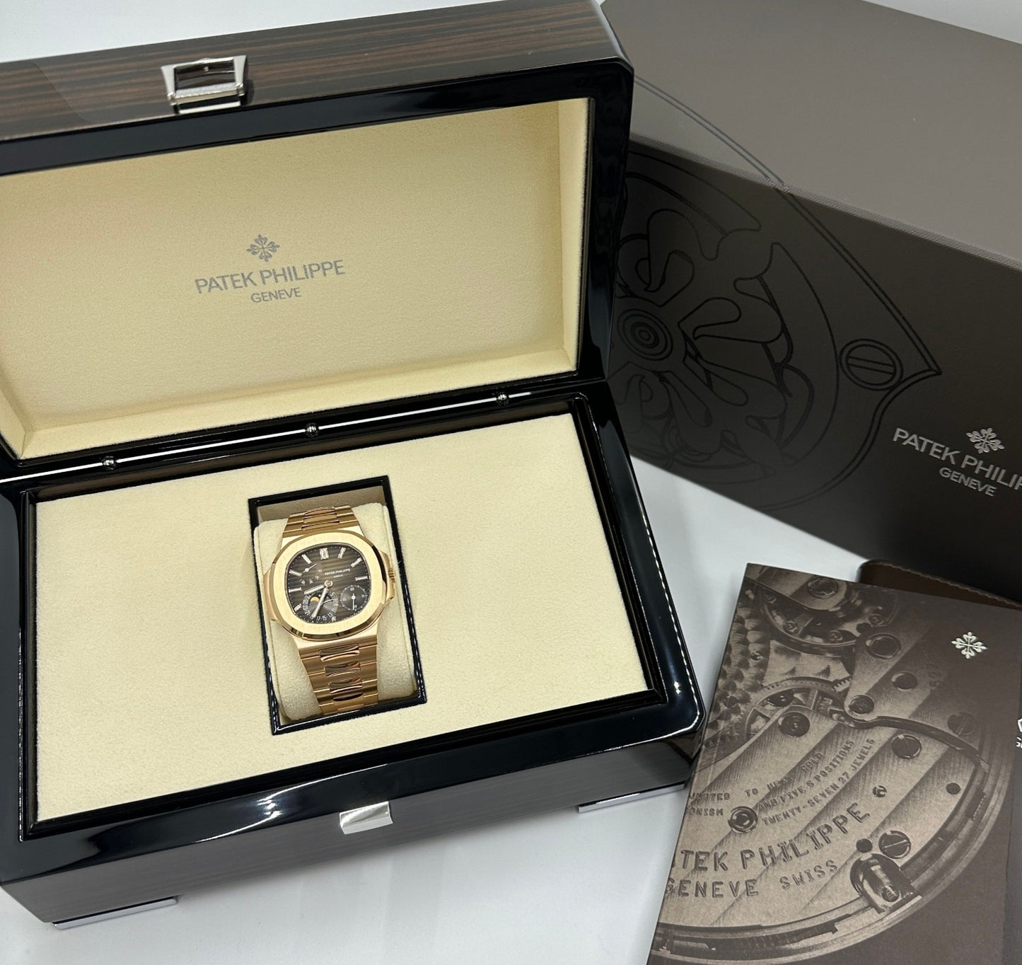 Patek Philippe Nautilus 5712/1R-001