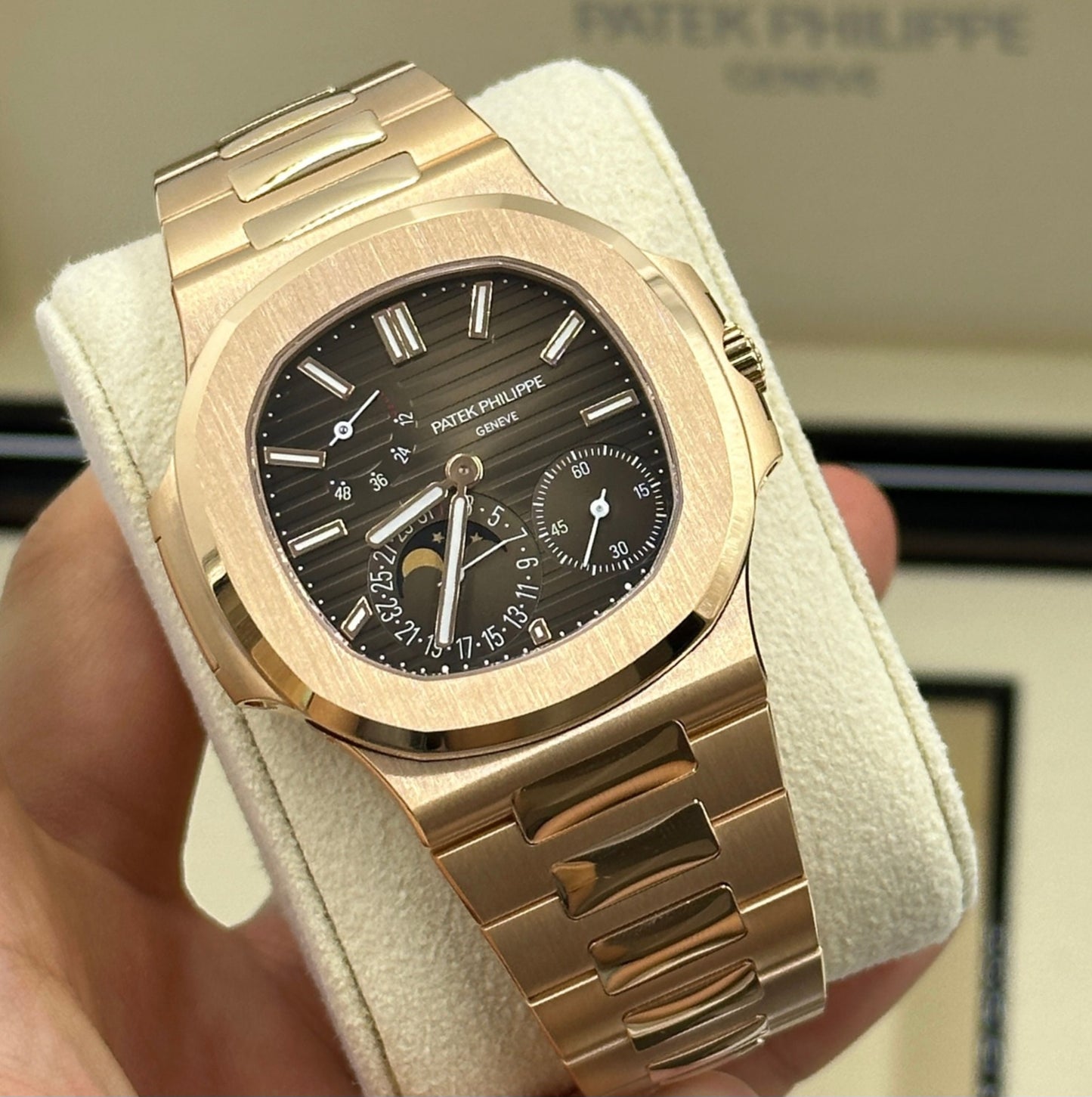 Patek Philippe Nautilus 5712/1R-001